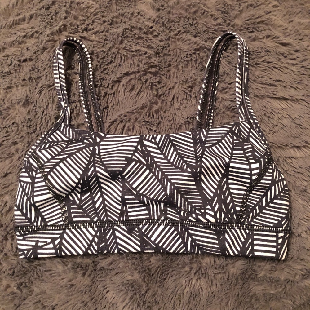 Lululemon Straight Up Athletic Sports Bra